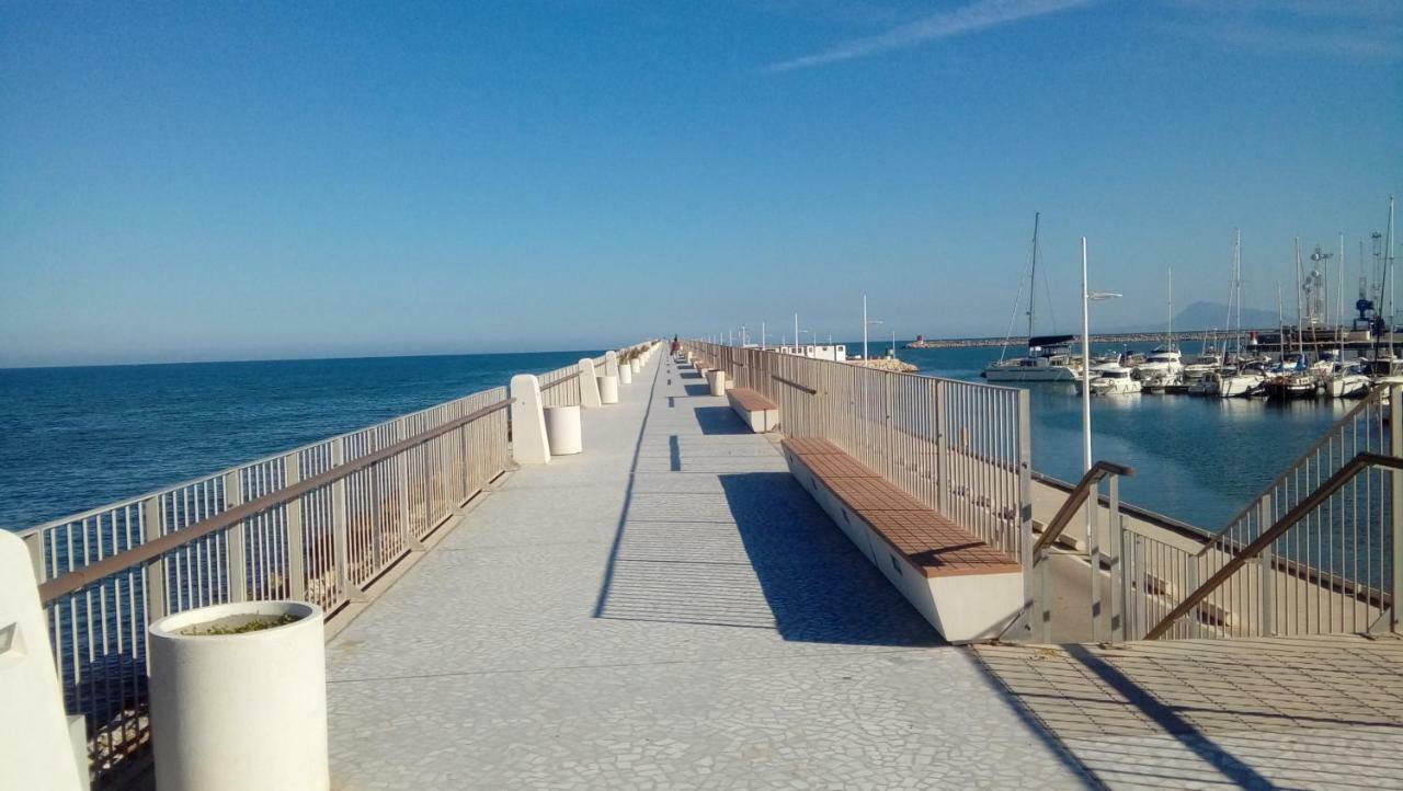 Playa de Gandia Apto Mar Del Este Alquiler Semanal Solo Familias מראה חיצוני תמונה