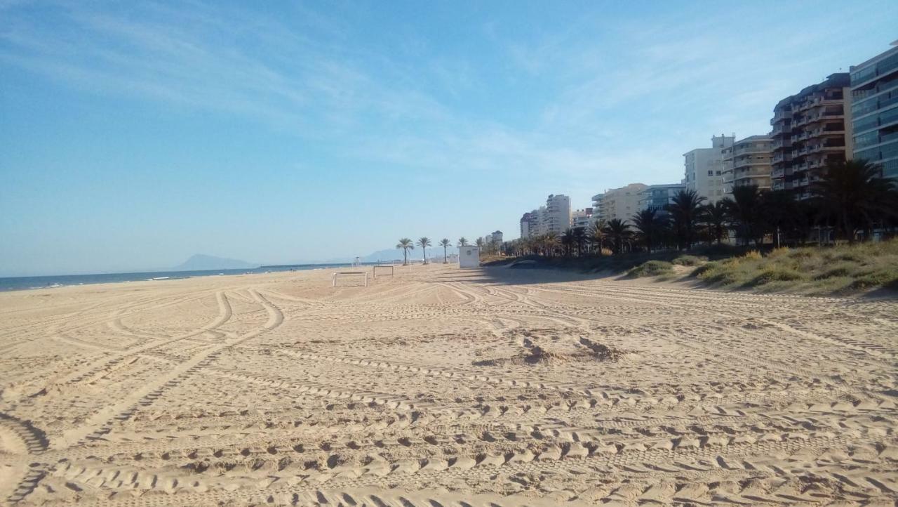 Playa de Gandia Apto Mar Del Este Alquiler Semanal Solo Familias מראה חיצוני תמונה