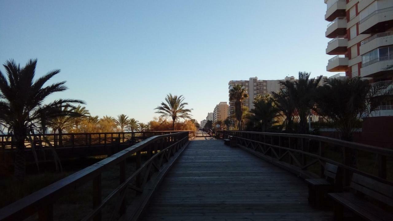 Playa de Gandia Apto Mar Del Este Alquiler Semanal Solo Familias מראה חיצוני תמונה